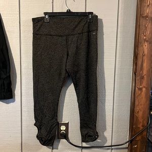 Jockey  XL workout capris